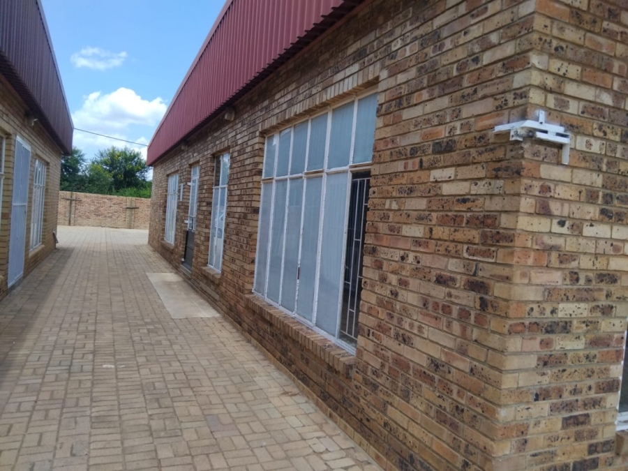 Commercial Property for Sale in La Hoff North West